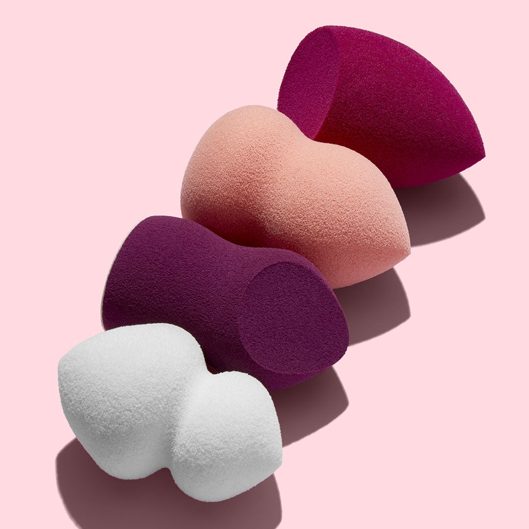 blending-and-highlighting-sponge-duo-g3 0619_SocialIGF_Sponges3_e91b9a4a-0156-4299-a3ef-3649e2979804.jpg