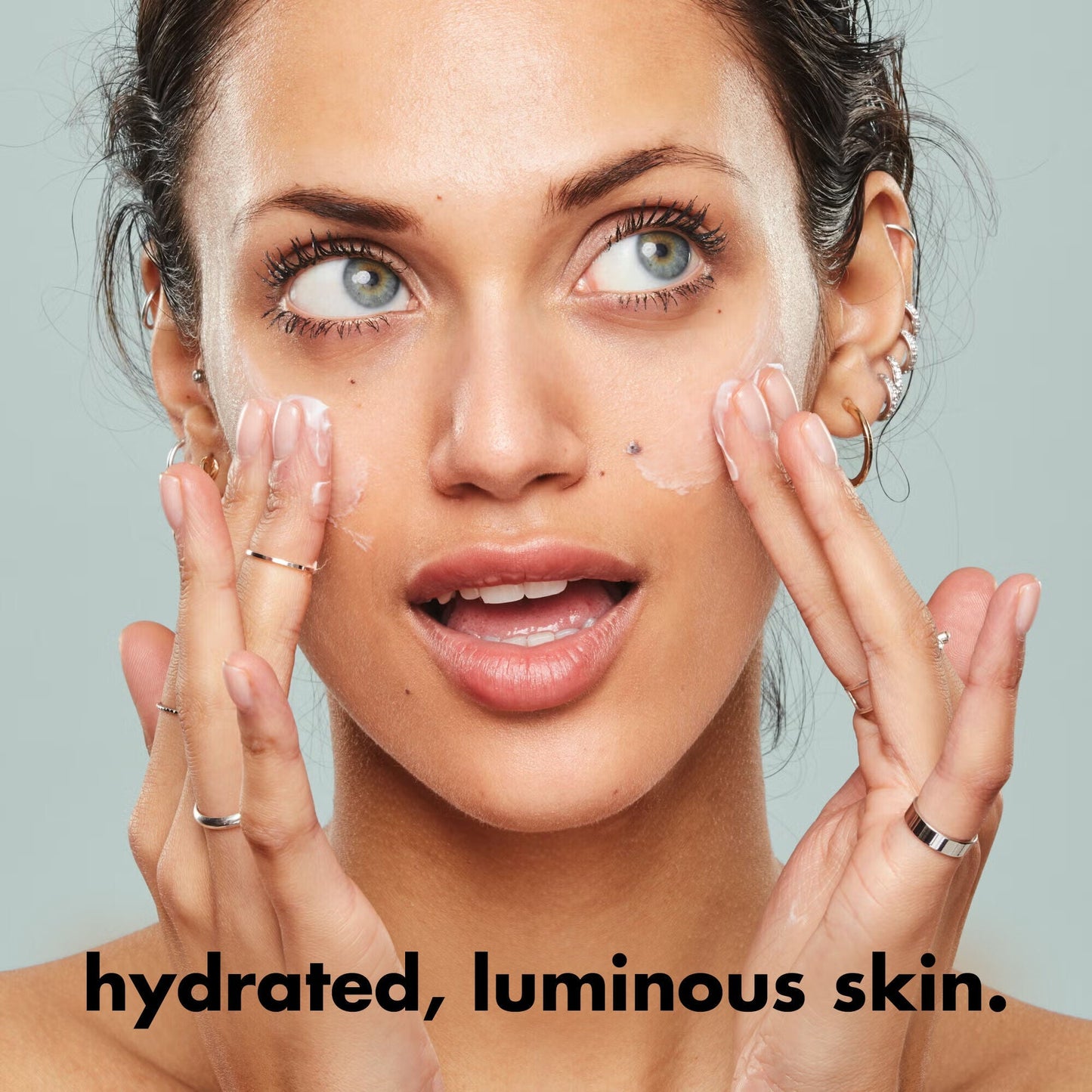holy-hydration-face-cream-fragrance-free-z6 0226_EDU_HHFaceCreamFragranceFree_Benefit.jpg