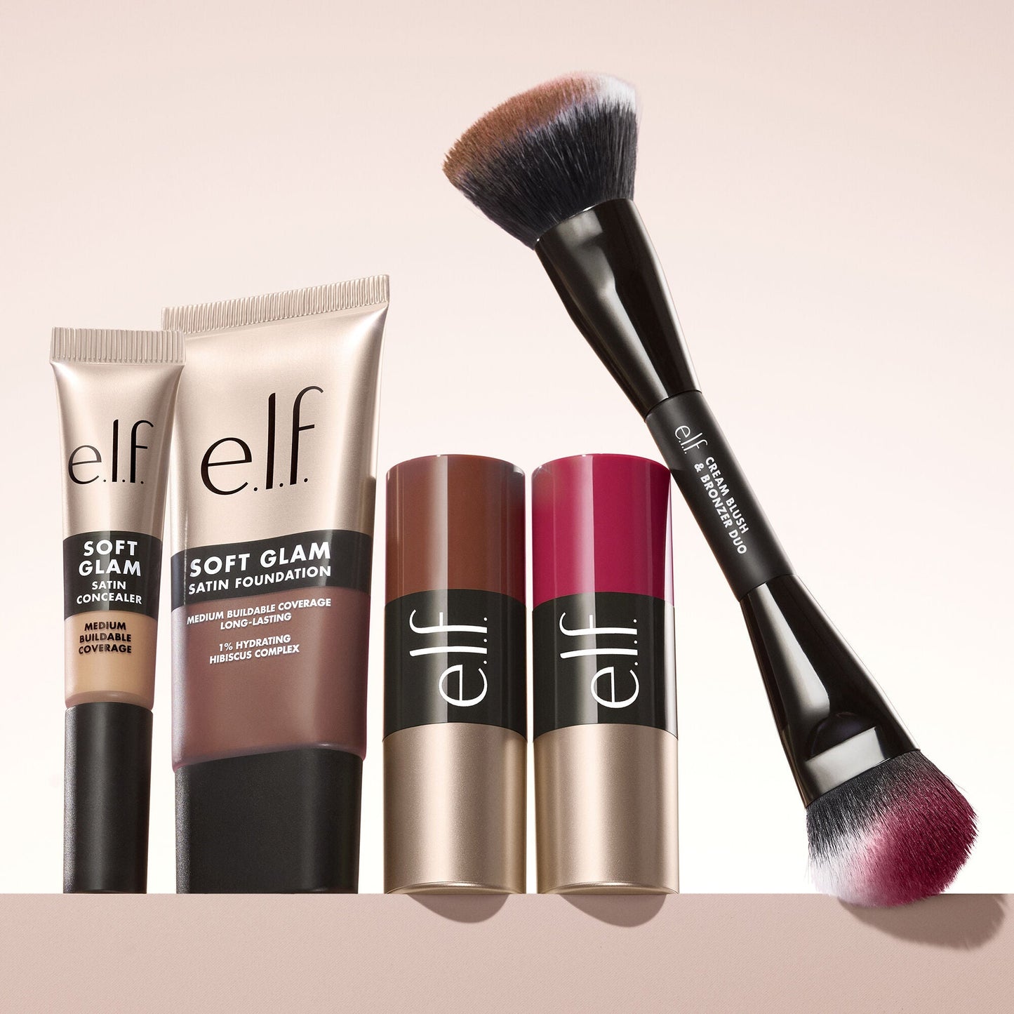 cream-blush-and-bronzer-duo-brush-w3 100225_SoftGlam_Family_0599_MAIN_CLEAN_FOCUS_01_w3QC_RGB_e6629409-dc63-4e11-ad91-1563bf1b72e0.jpg