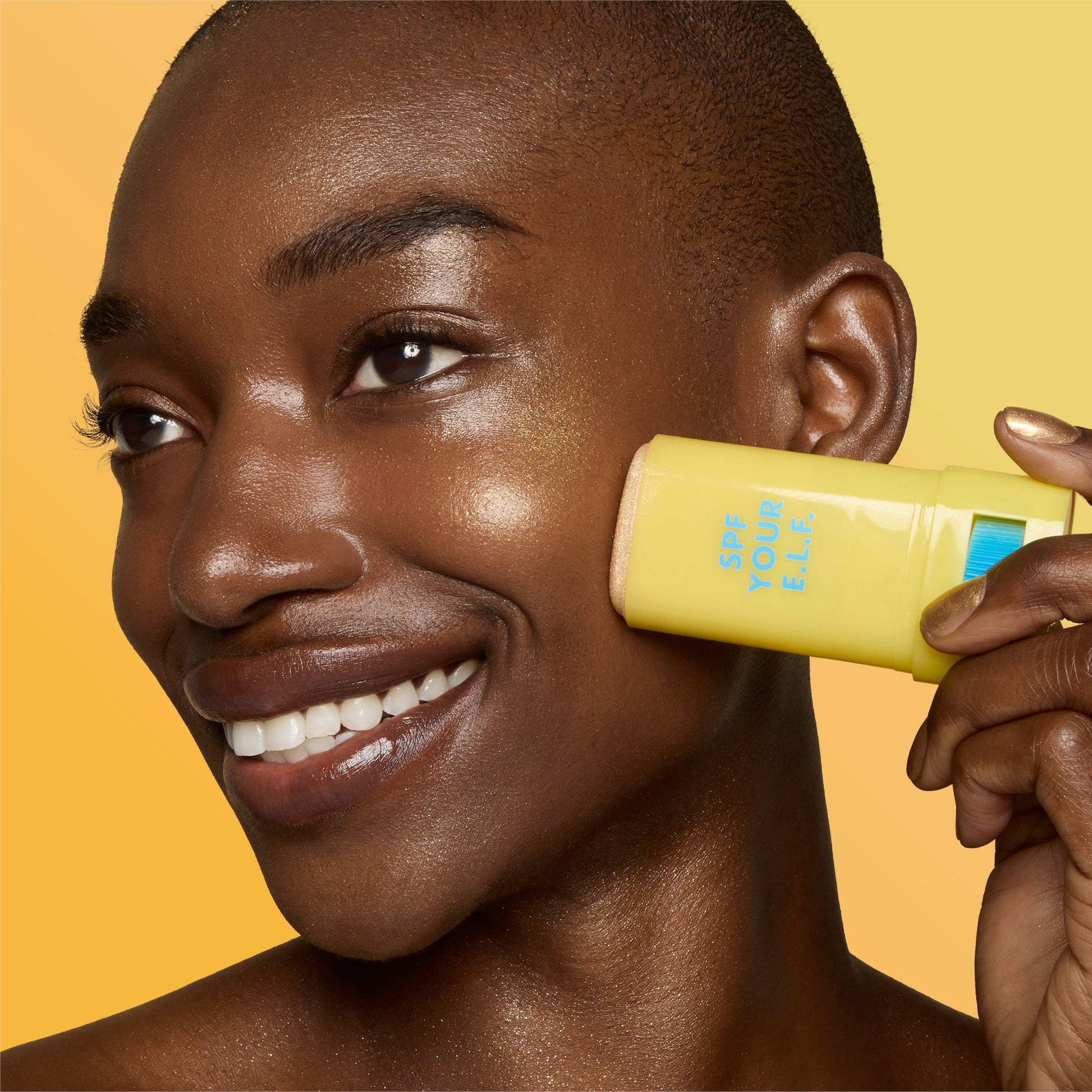 suntouchable-invisi-stick-spf-50-glitz-g0 57109_SUNTOUCHABLES_INVISI_STICK_IYANNA_0124_V4.jpg