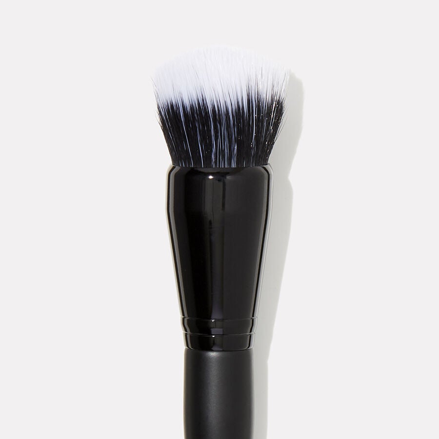 domed-stipple-brush-l0 84050_SelfieReadyStippleBrush_2.jpg