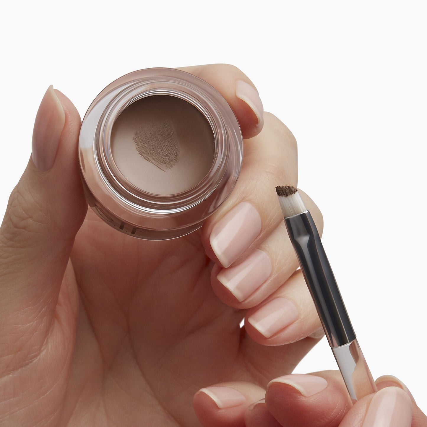 precision-dual-sided-eyebrow-brush-c4 85315_PrecisionDualSidedEyebrowBrush_Model.jpg