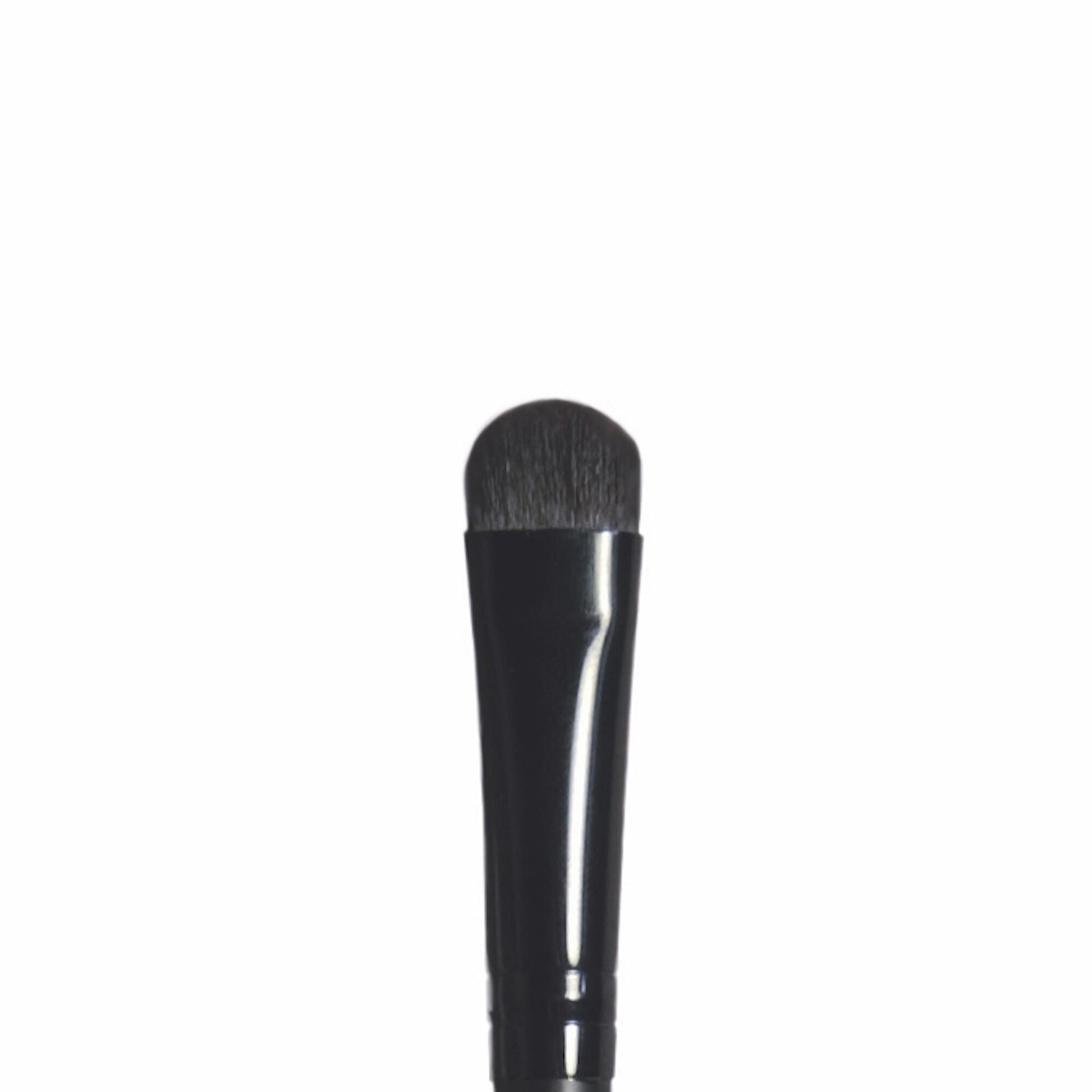 eyeshadow-c-brush-i4 BREYE_84008_Macro_C.jpg