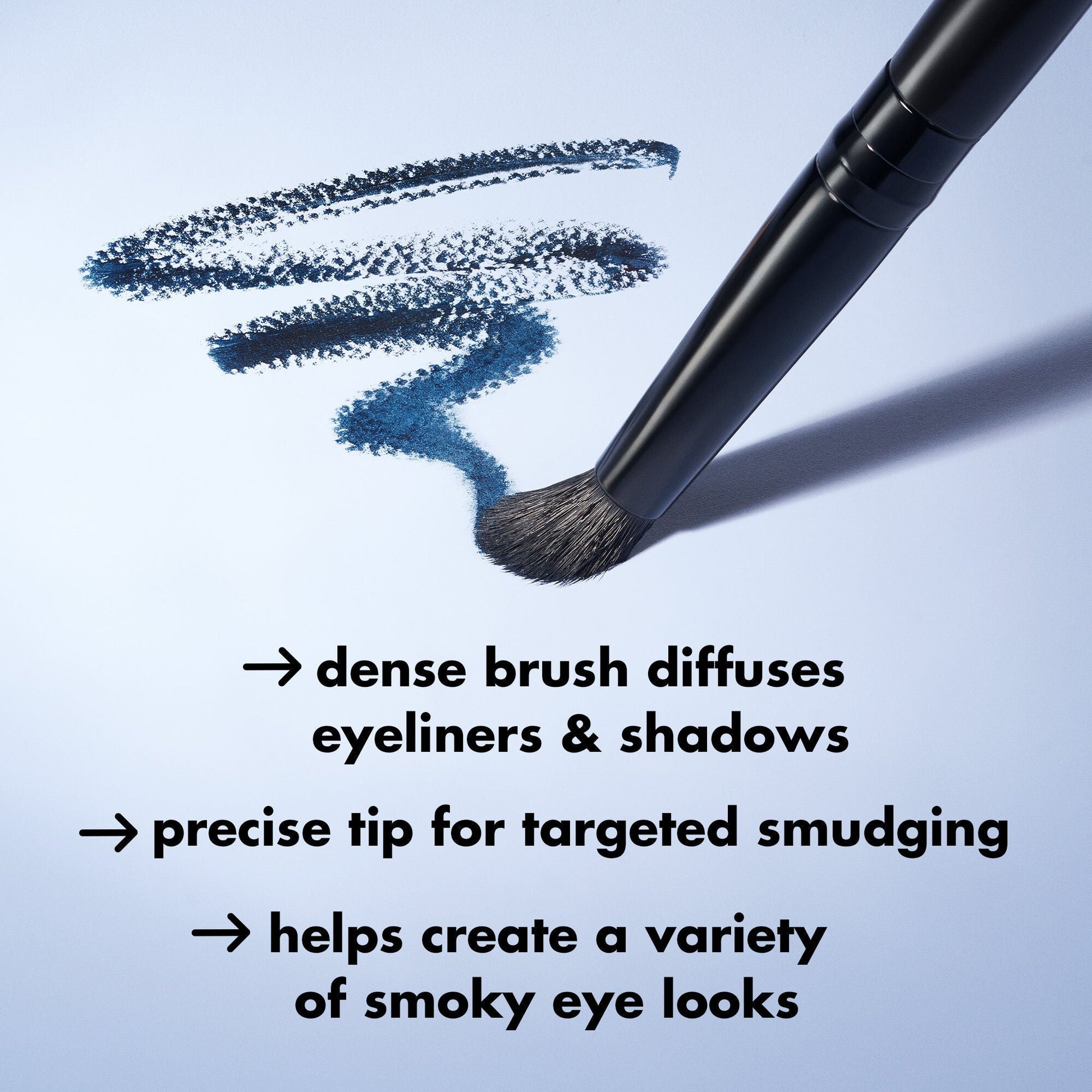 smudge-n-smoke-eyeliner-brush-h4 S25_EDUCATION_SMUDGE_N_SMOKE_EYELINER_BRUSH_PRODUCTINFO.jpg